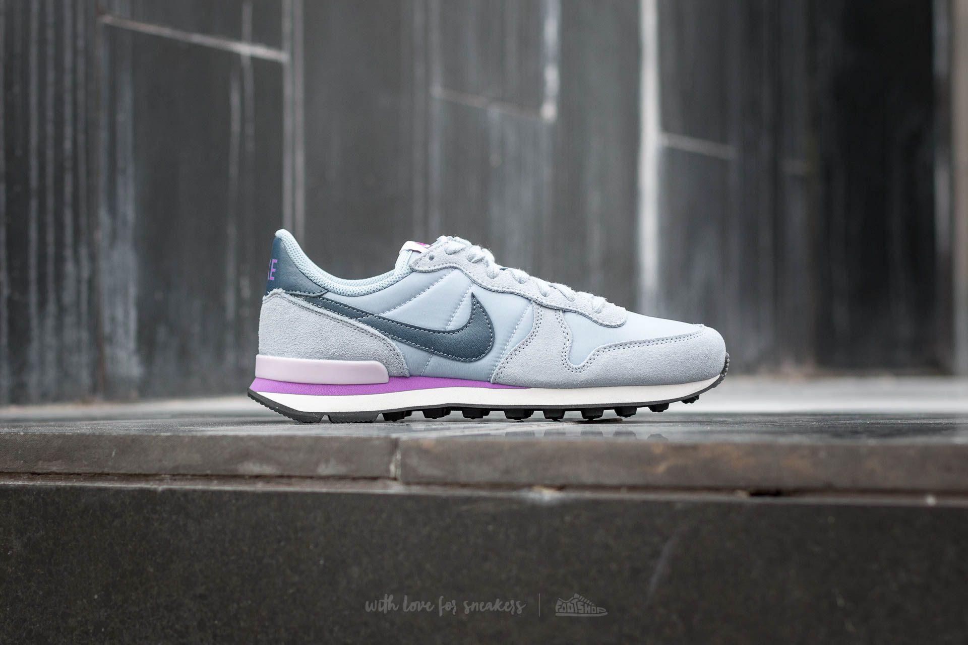 Nike internationalist blau grau store