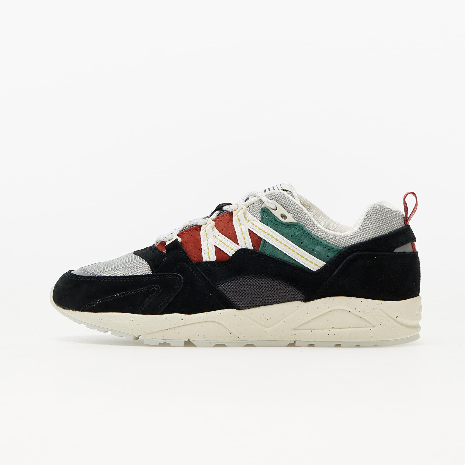 Pánské tenisky a boty Karhu Fusion 2.0 "Fear Bear Pack" Jet Black/ Bright White