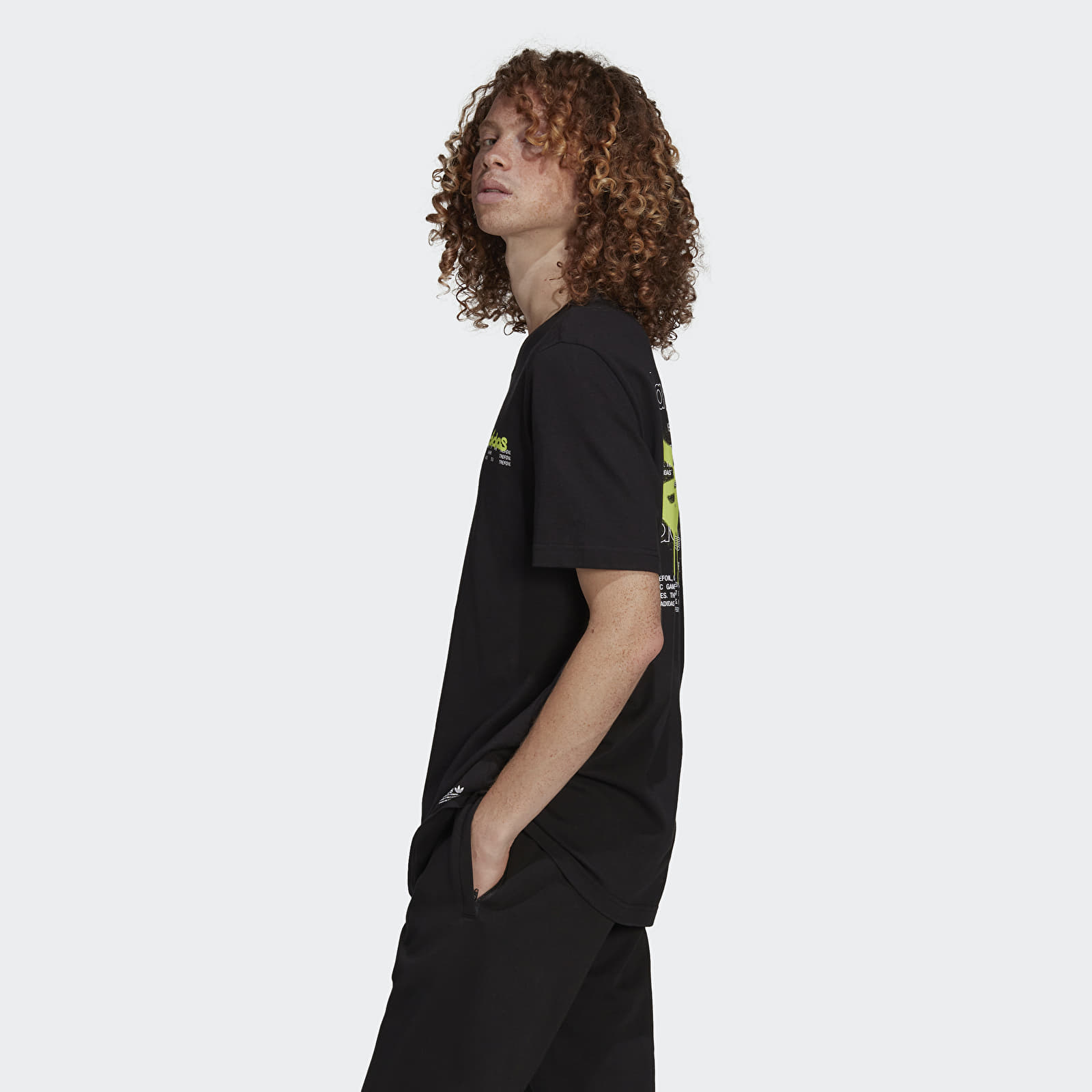 Marškinėliai adidas Behind Tee Black