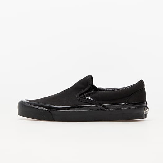 Classic vans slip on black discount