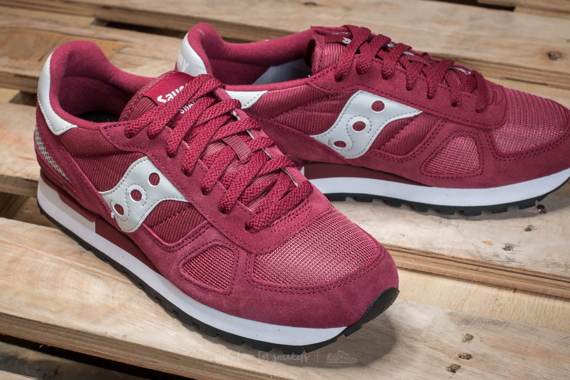 Saucony shadow bordeaux on sale