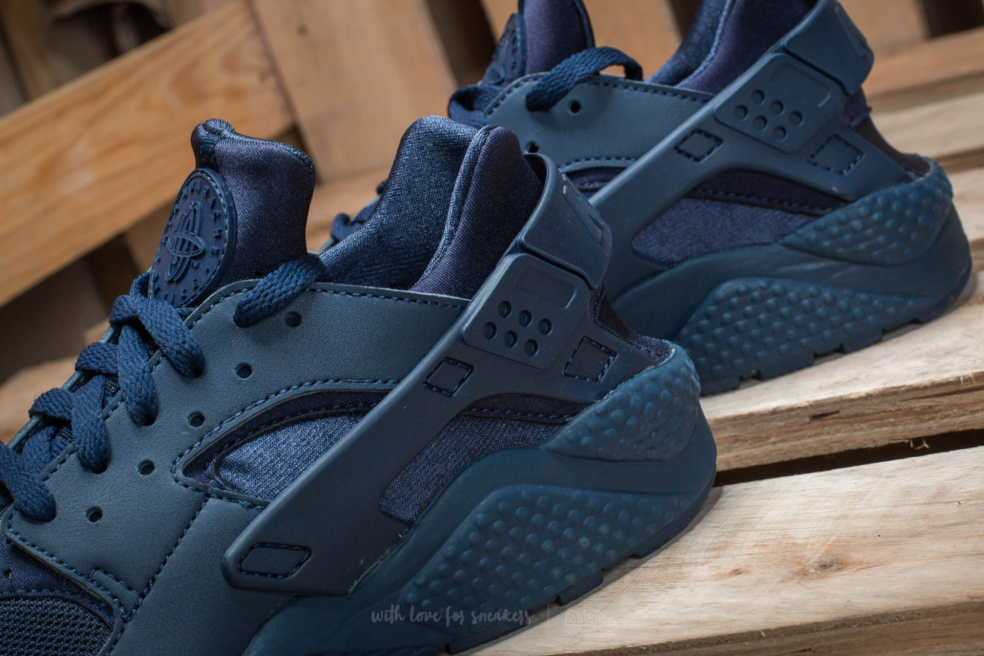 Nike huarache midnight navy sales