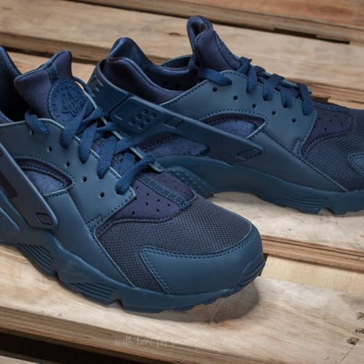 Huaraches navy on sale