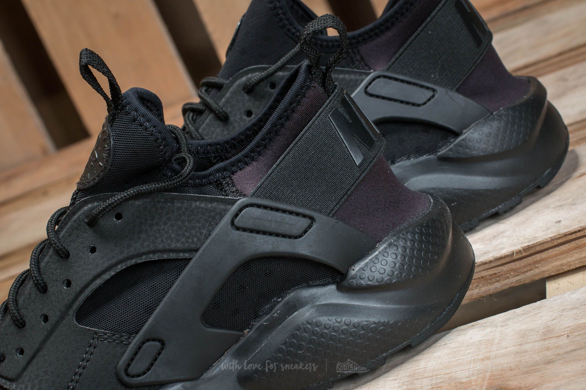 Women s shoes Nike Air Huarache Run Ultra Gs Black Black Footshop