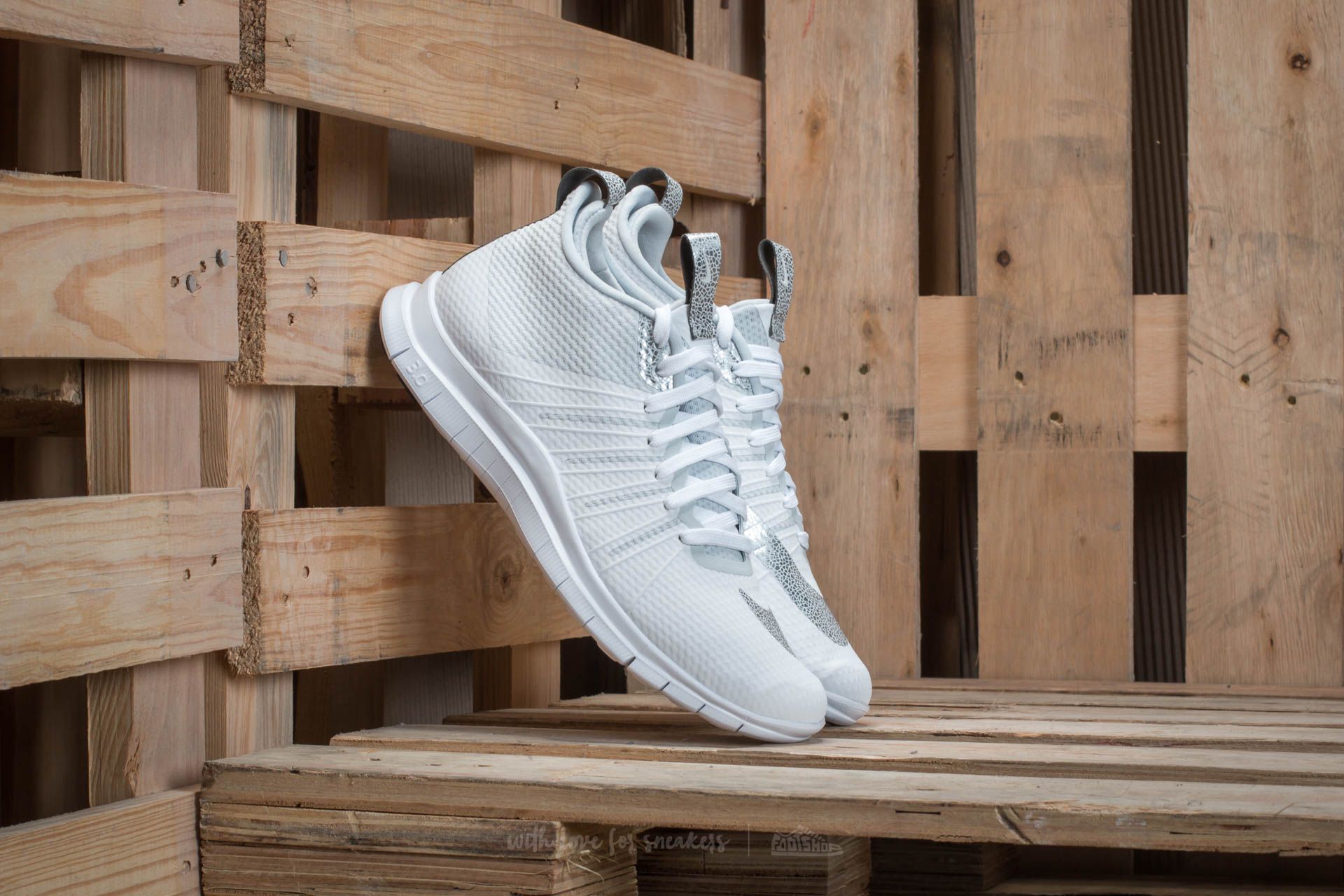 Men s shoes Nike Free Hypervenom 2 FS White Metallic Silver Footshop