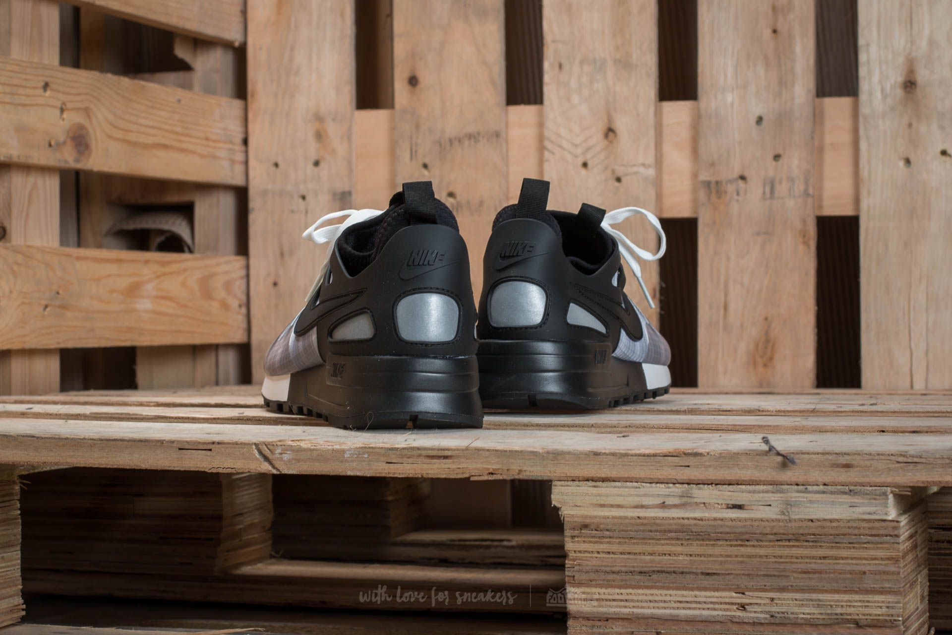Buty damskie Nike W Air Pegasus 89 Tech Print Black/ Black-Summit White