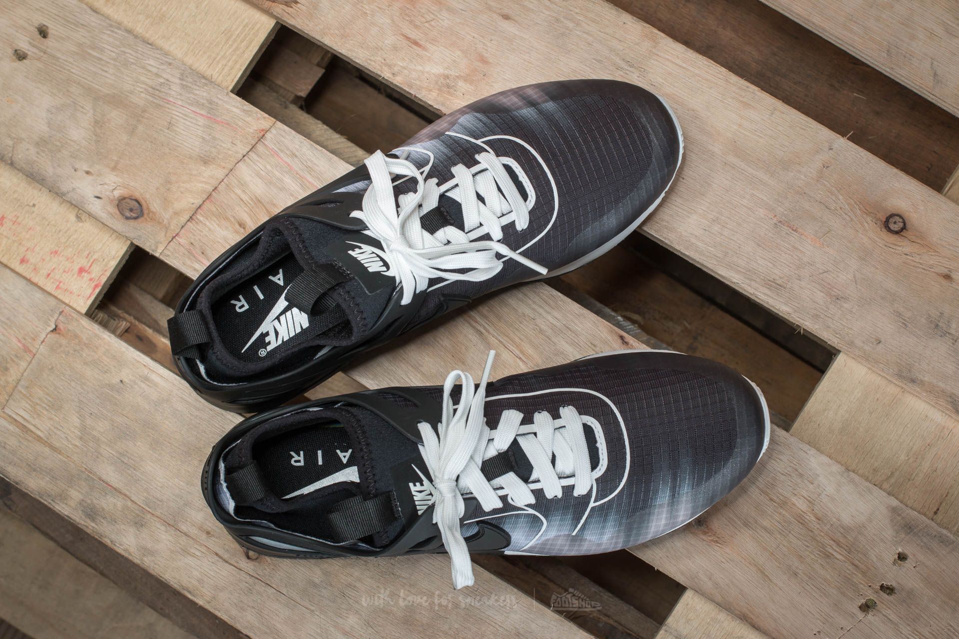 Buty damskie Nike W Air Pegasus 89 Tech Print Black/ Black-Summit White