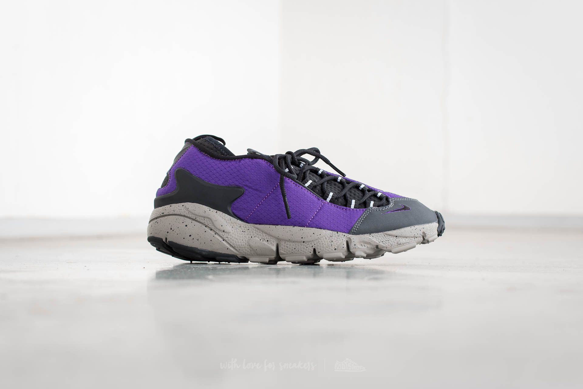 Nike best sale footscape purple