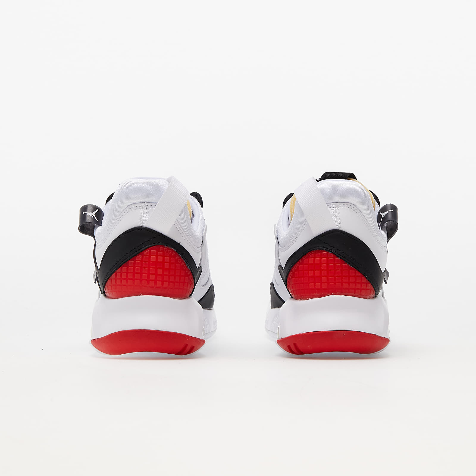Scarpe uomo Jordan MA2 White/ Black-University Red-Lt Smoke Grey