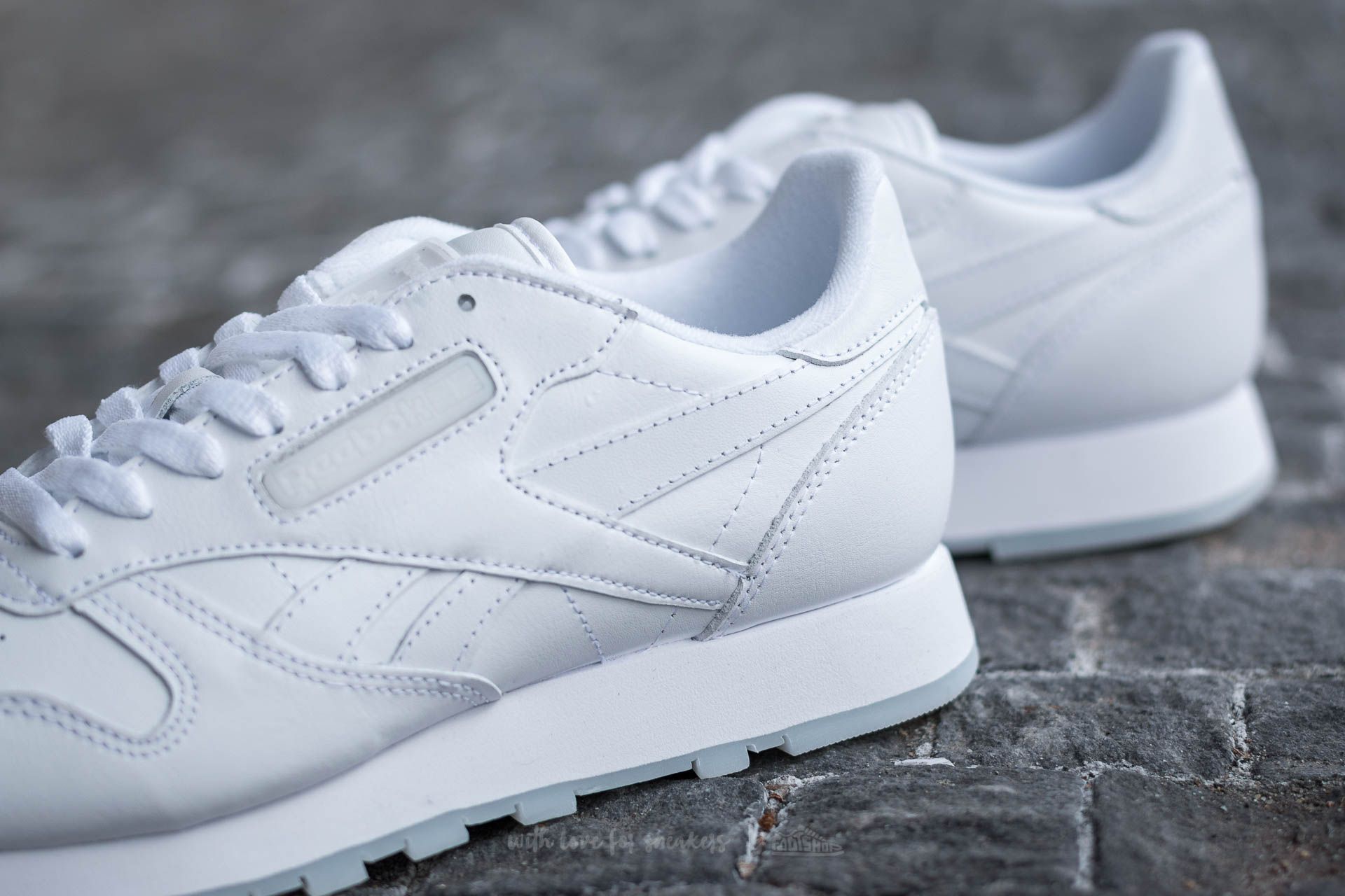 Men's shoes Reebok Classic Leather Solids White
