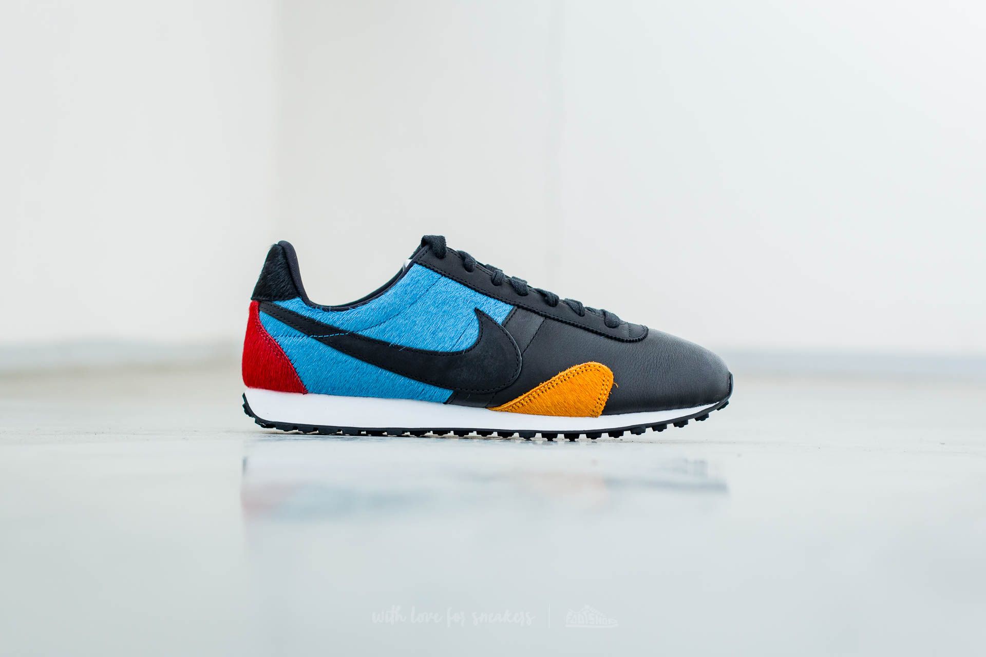 Zapatos Nike W Pre Montreal Racer Premium Vintage Black/ Black-Star Blue