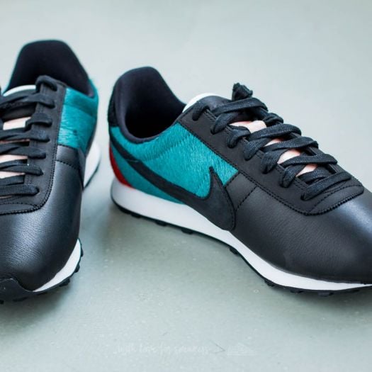 Nike w pre montreal racer vntg store