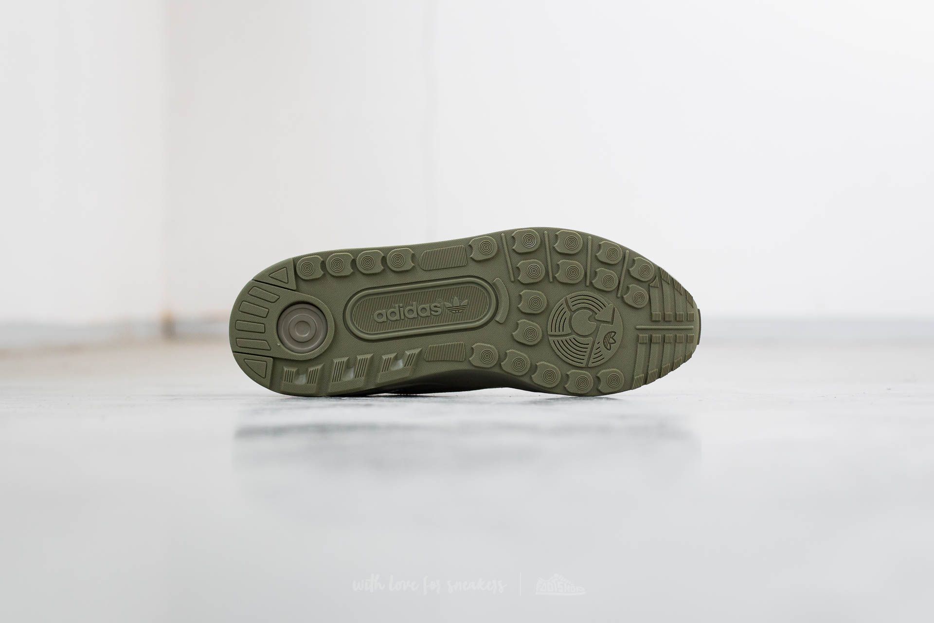 Adidas originals zx flux ripstop green top