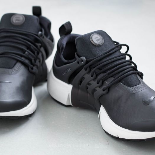 Low tops Nike Air Presto Low Utility Black Black Light Bone