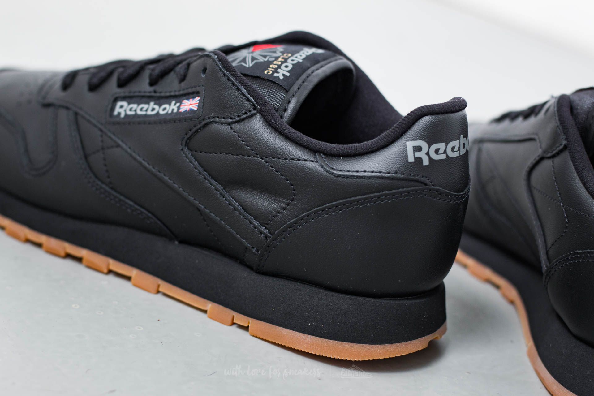 Women s shoes Reebok Classic Leather Black Gum Footshop