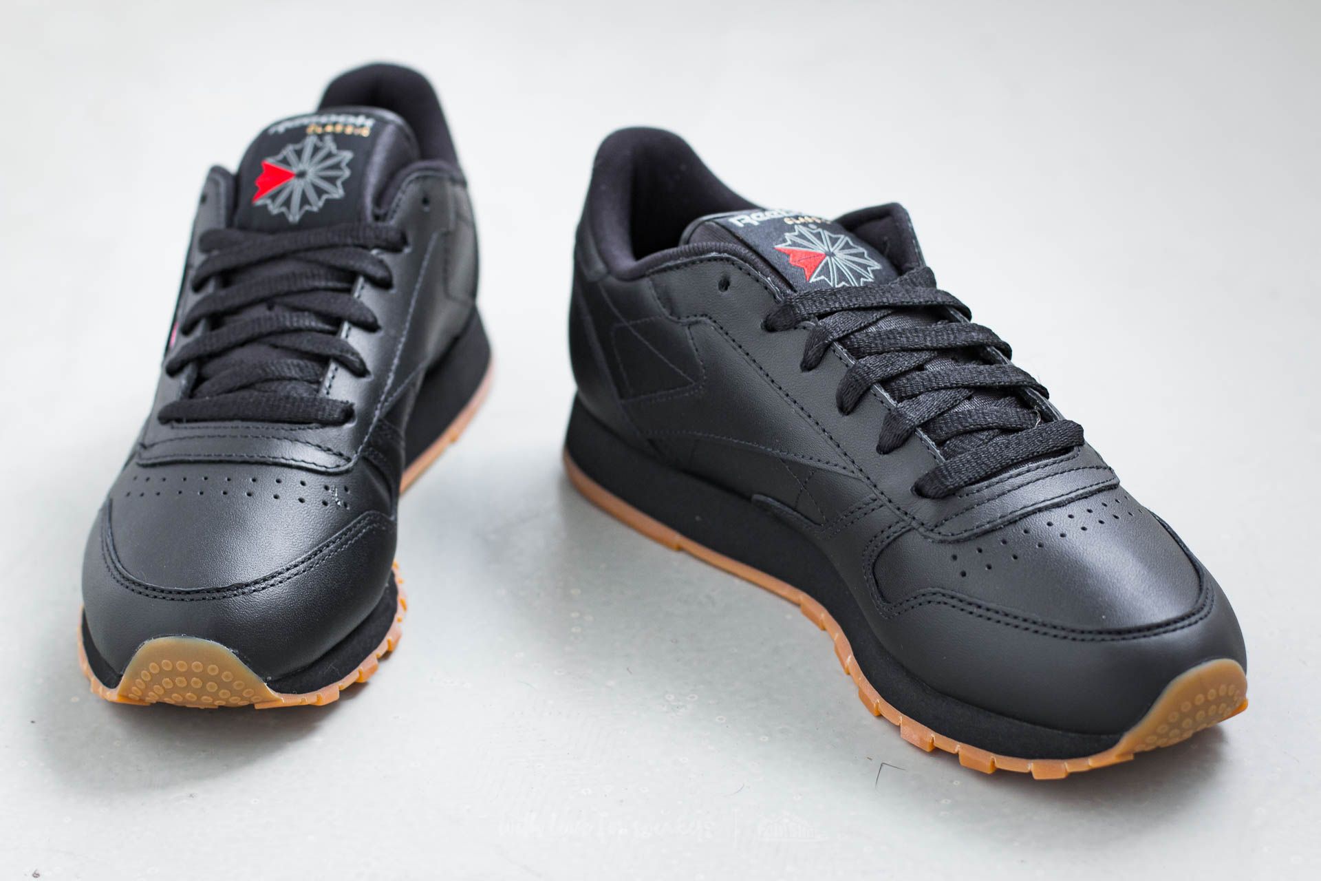 Reebok 49800 sale