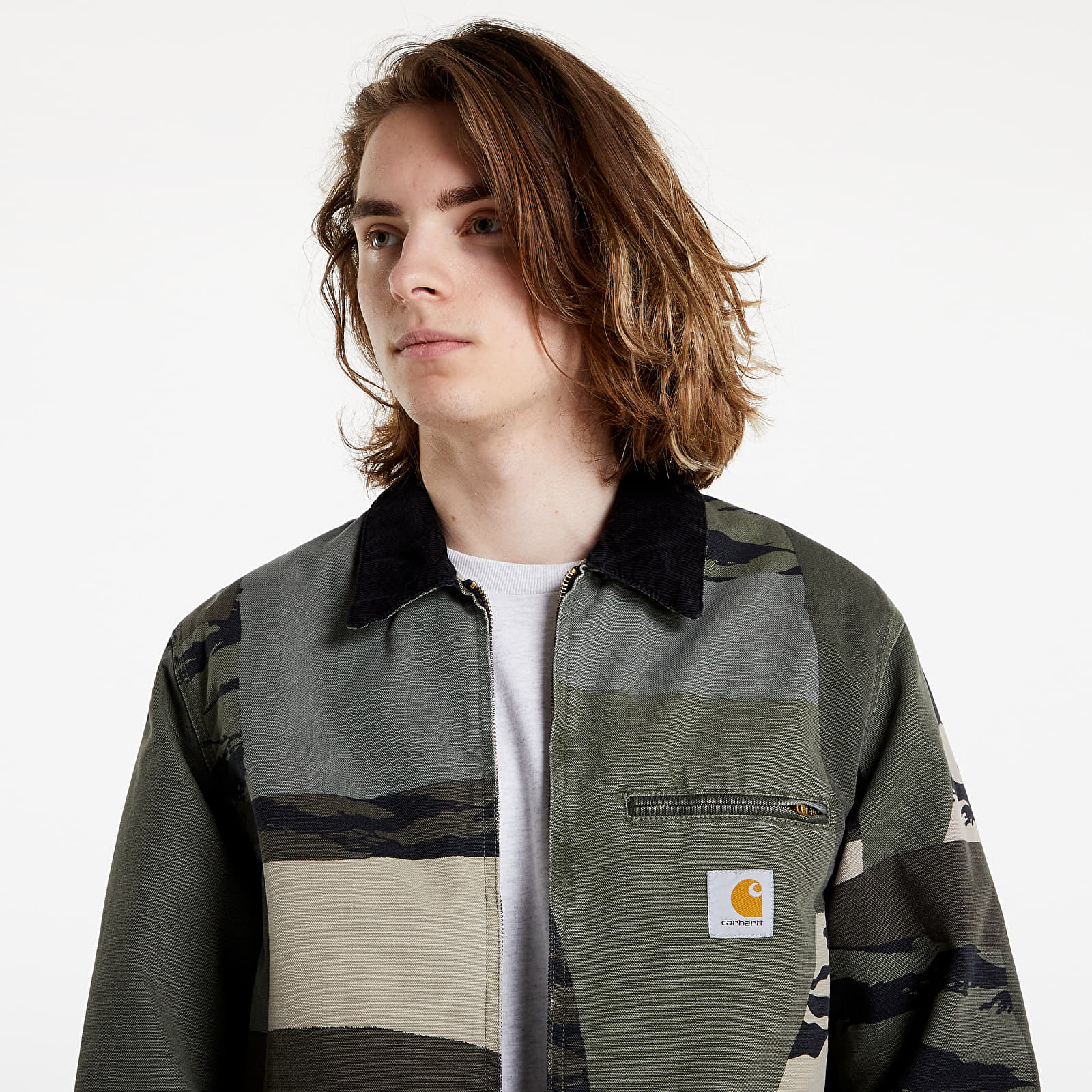 Carhartt wip jacket on sale camo