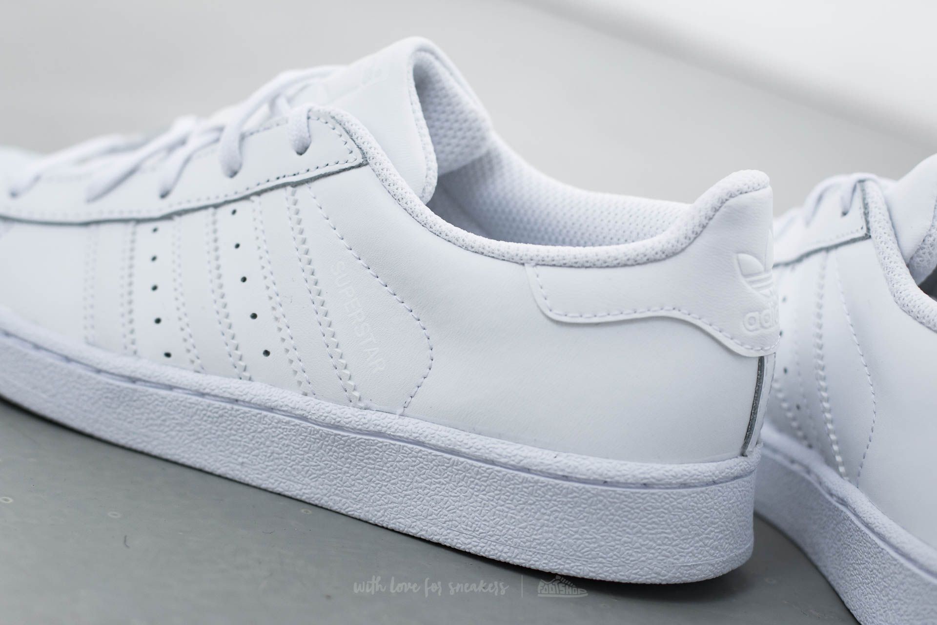adidas gazelle silver green womens Adidas Original SUPERSTAR FOUNDATION Men's main image 1