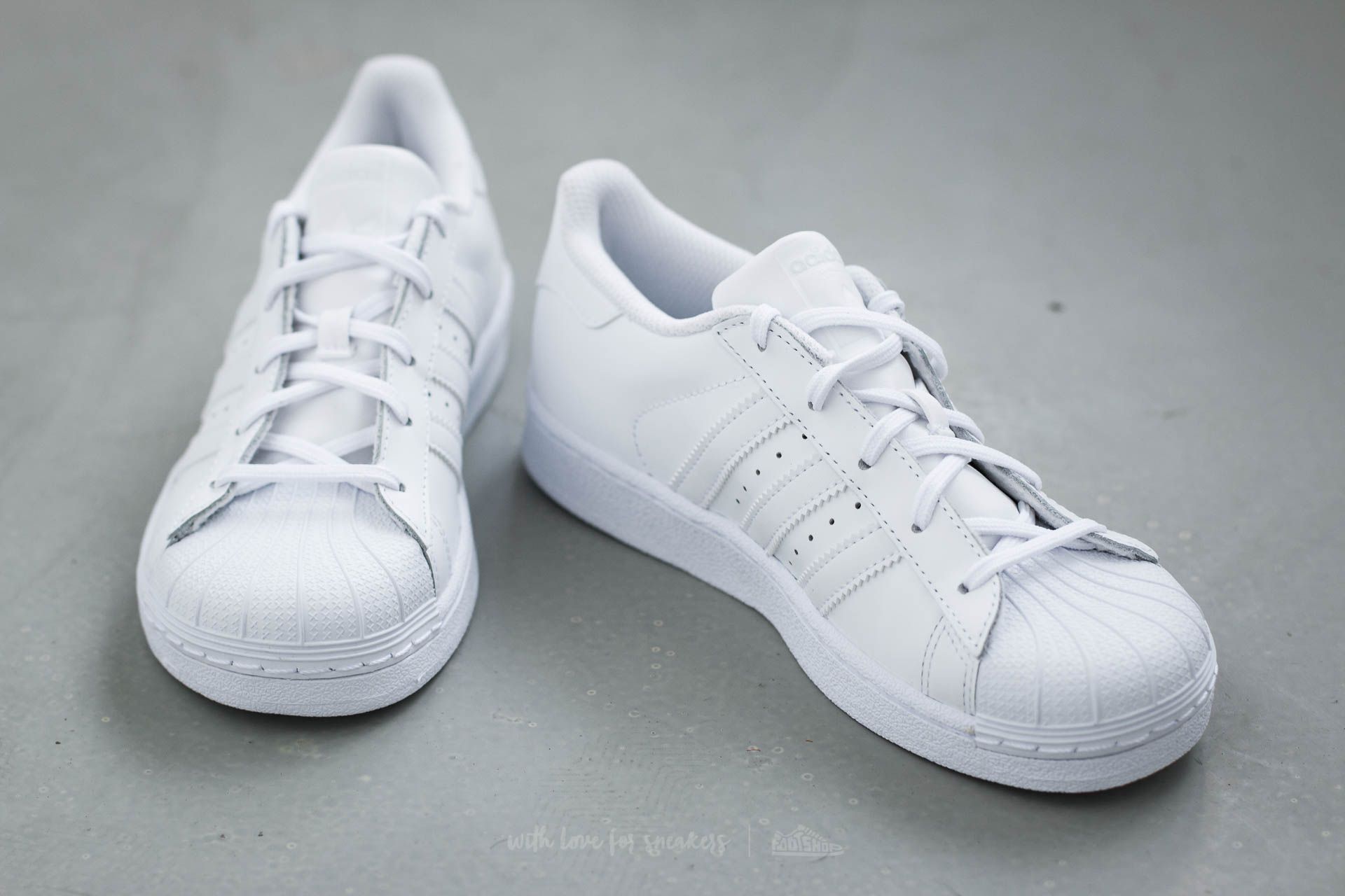 adidas gazelle silver green womens adidas Superstar main image 0