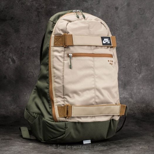 Nike embarca new arrivals backpack