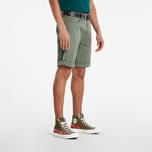 Shorts Carhartt WIP Swell Short Dollar Green Rinsed Footshop