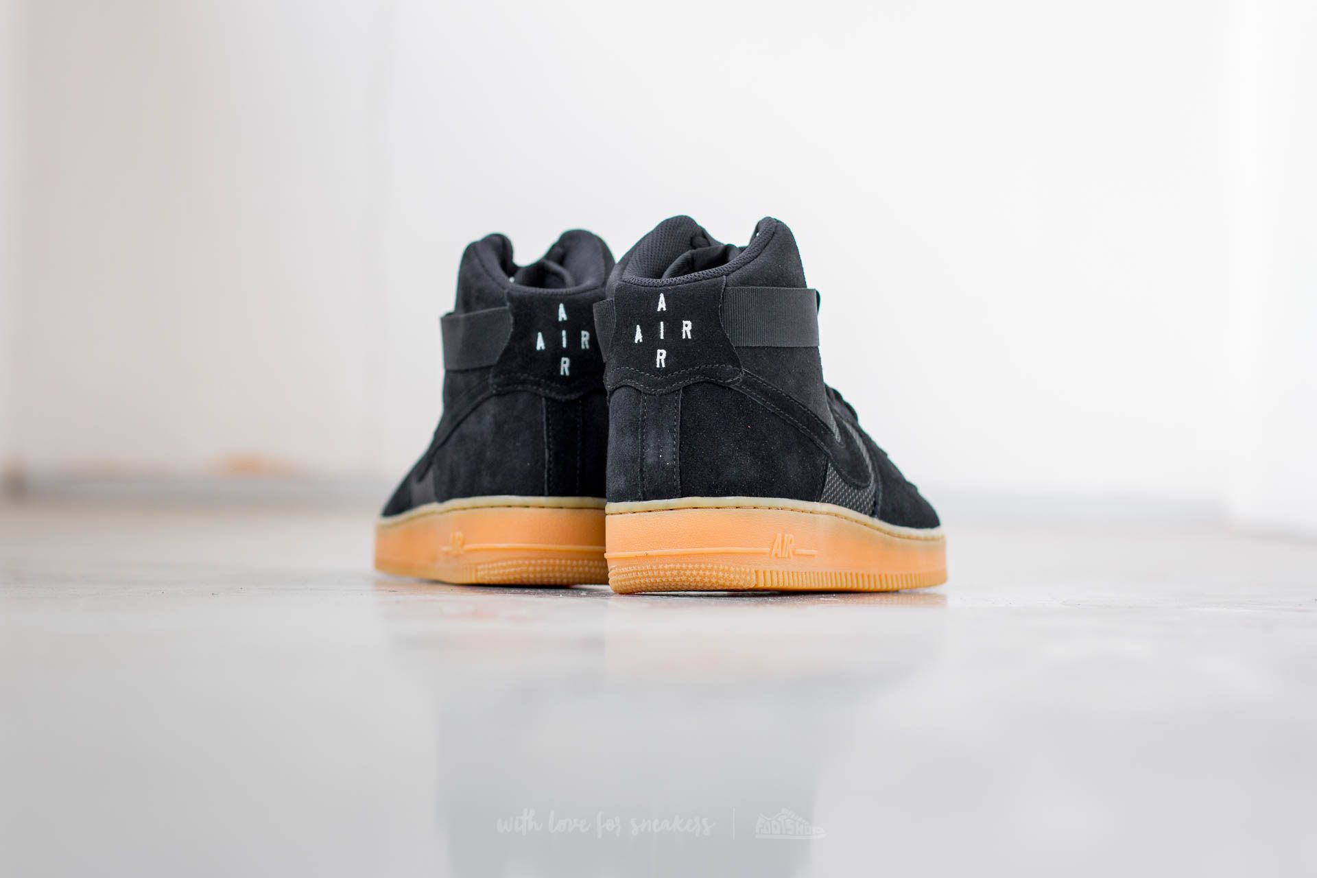Scarpe uomo Nike Air Force 1 High '07 LV8 Black/ Black-Gum Light Brown