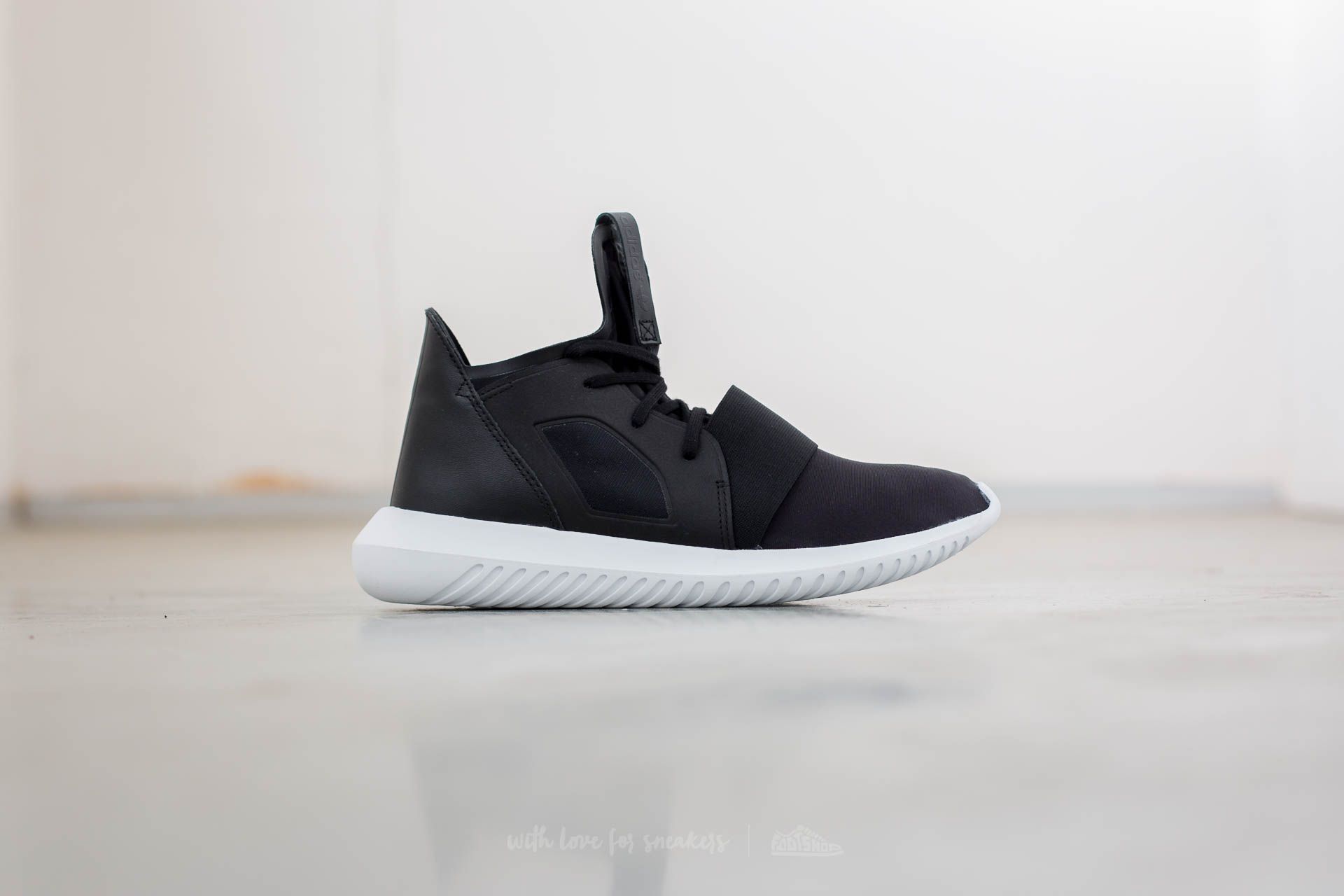 Zapatillas mujer adidas Tubular Defiant W Core Black/ Core Black
