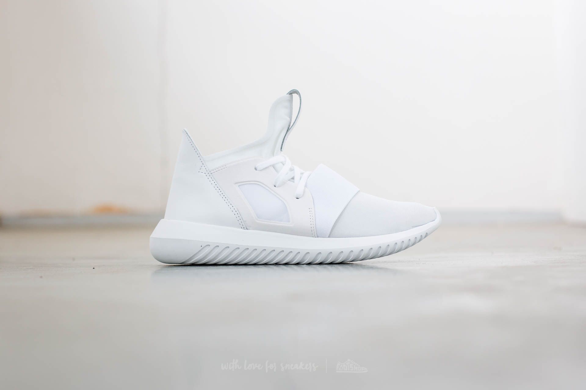 Adidas tubular sales defiant all white