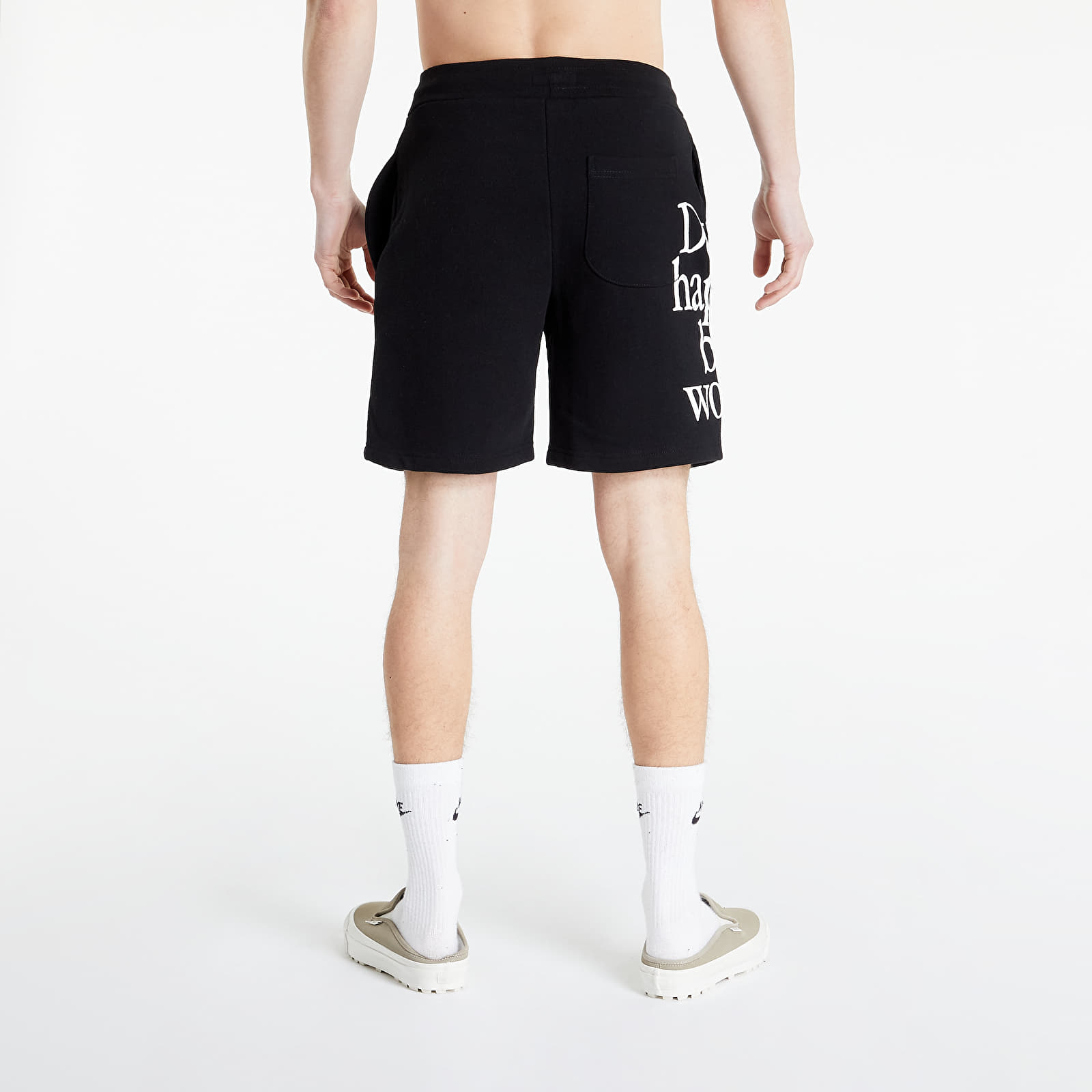 Pantaloni scurți MARKET Smiley Don'T Happy, Be Worry Sweatshorts Black