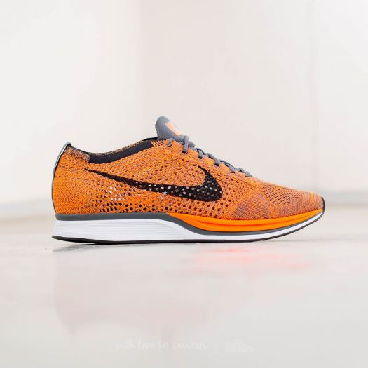 Nike Flyknit Racer