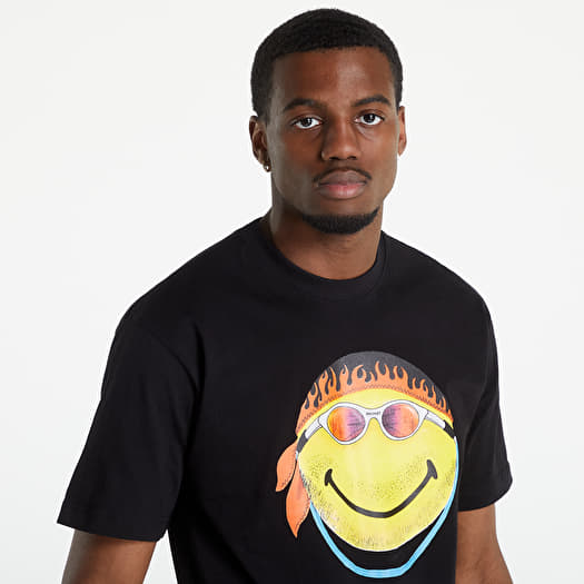 P l k MARKET Smiley Don T Happy Be Worry T Shirt Black Footshop