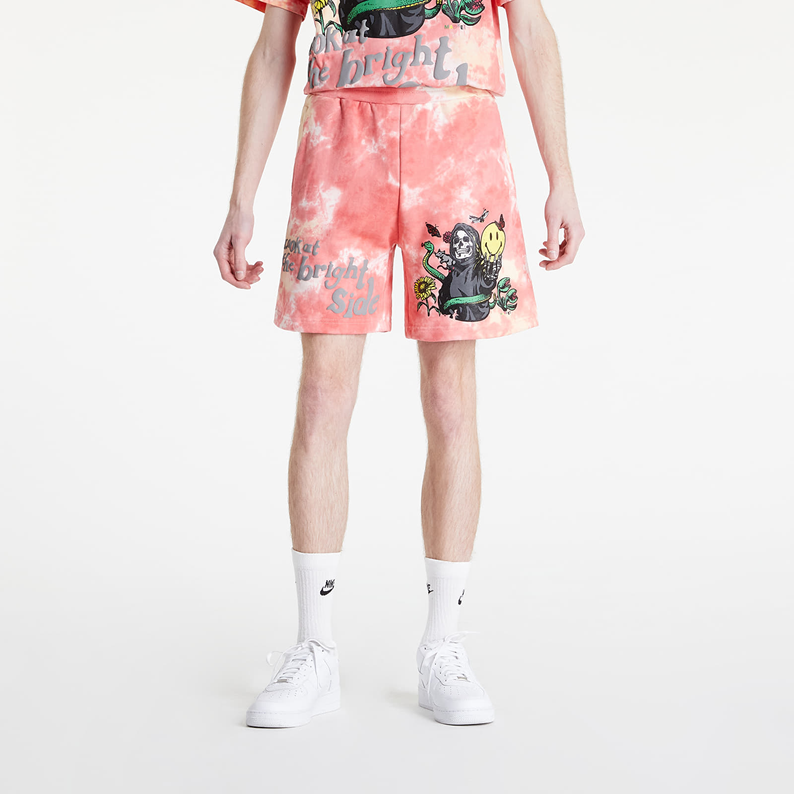 Kurzhosen MARKET Smiley Look At The Bright Side Sweatshorts Pink Tie-Dye