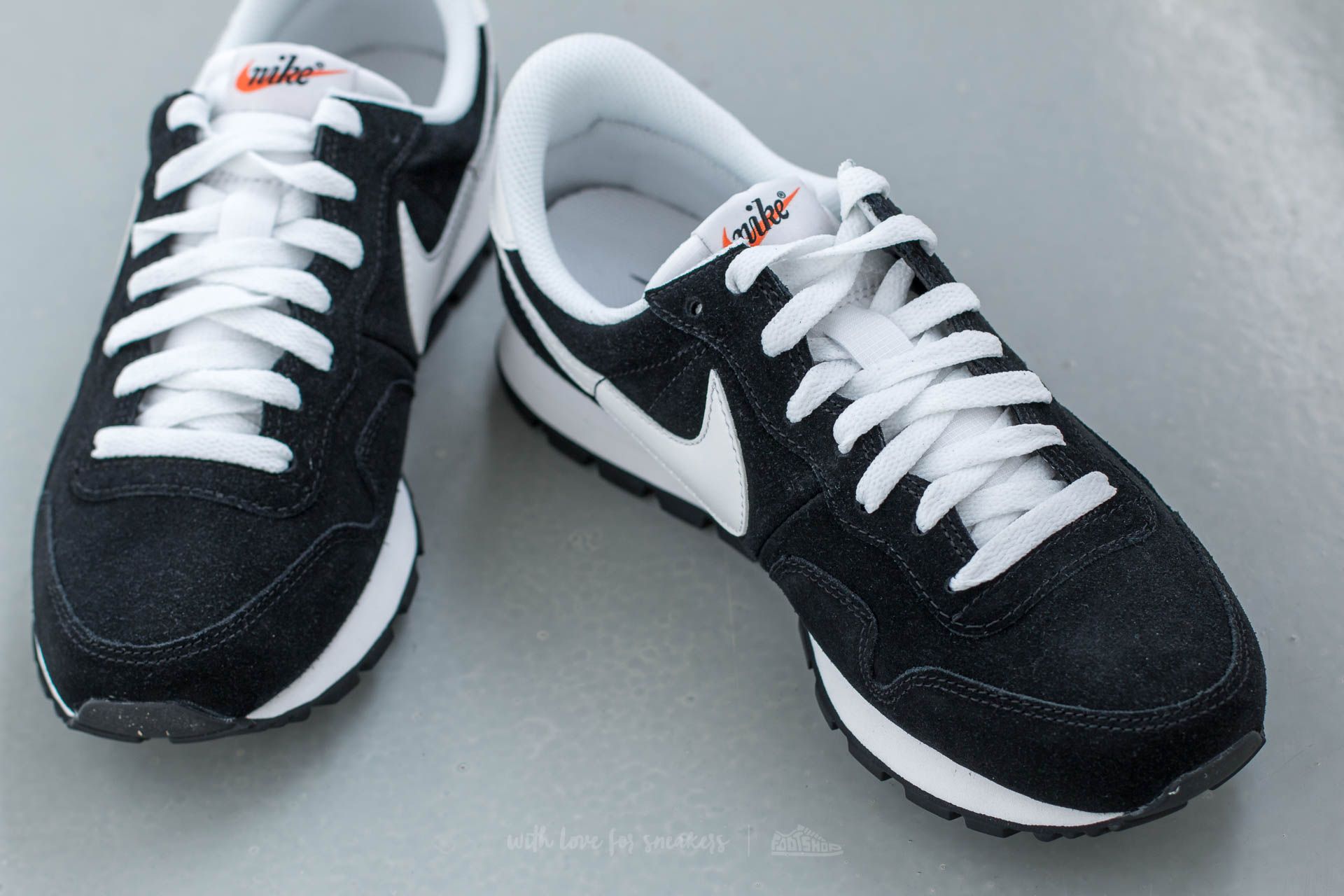 Men's shoes Nike Air Pegasus 83 Leather Black/ Summit White-Sail