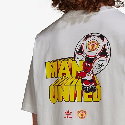 Manchester united t shirt adidas deals