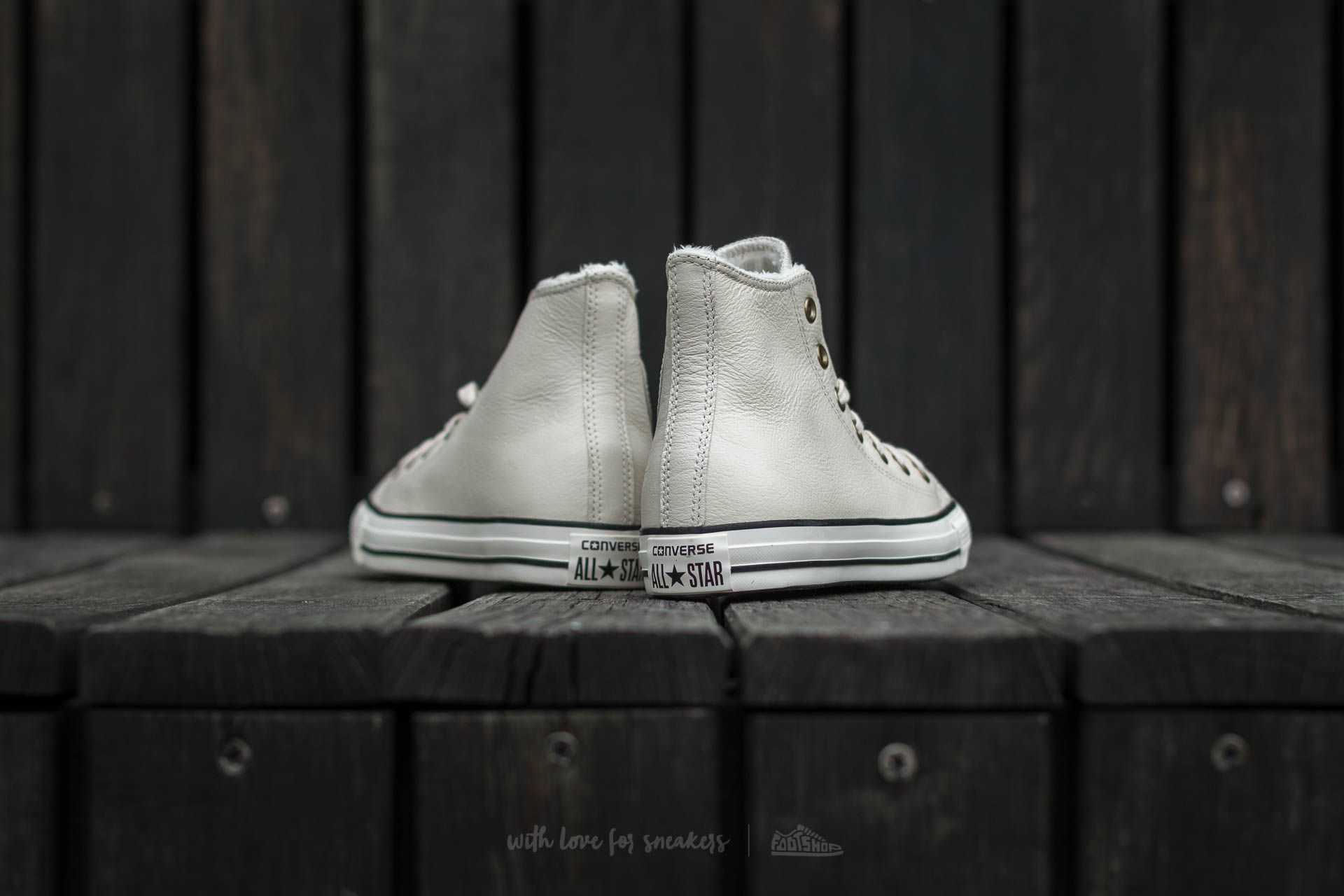 Women's shoes CONVERSE CHUCK TAYLOR ALL STAR Winter Knit+Fur Hi Parchment/ Black/ Egret