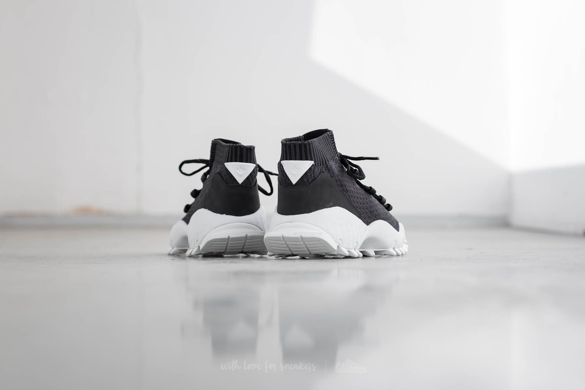 Herenschoenen adidas x White Mountaineering Seeulater Utility