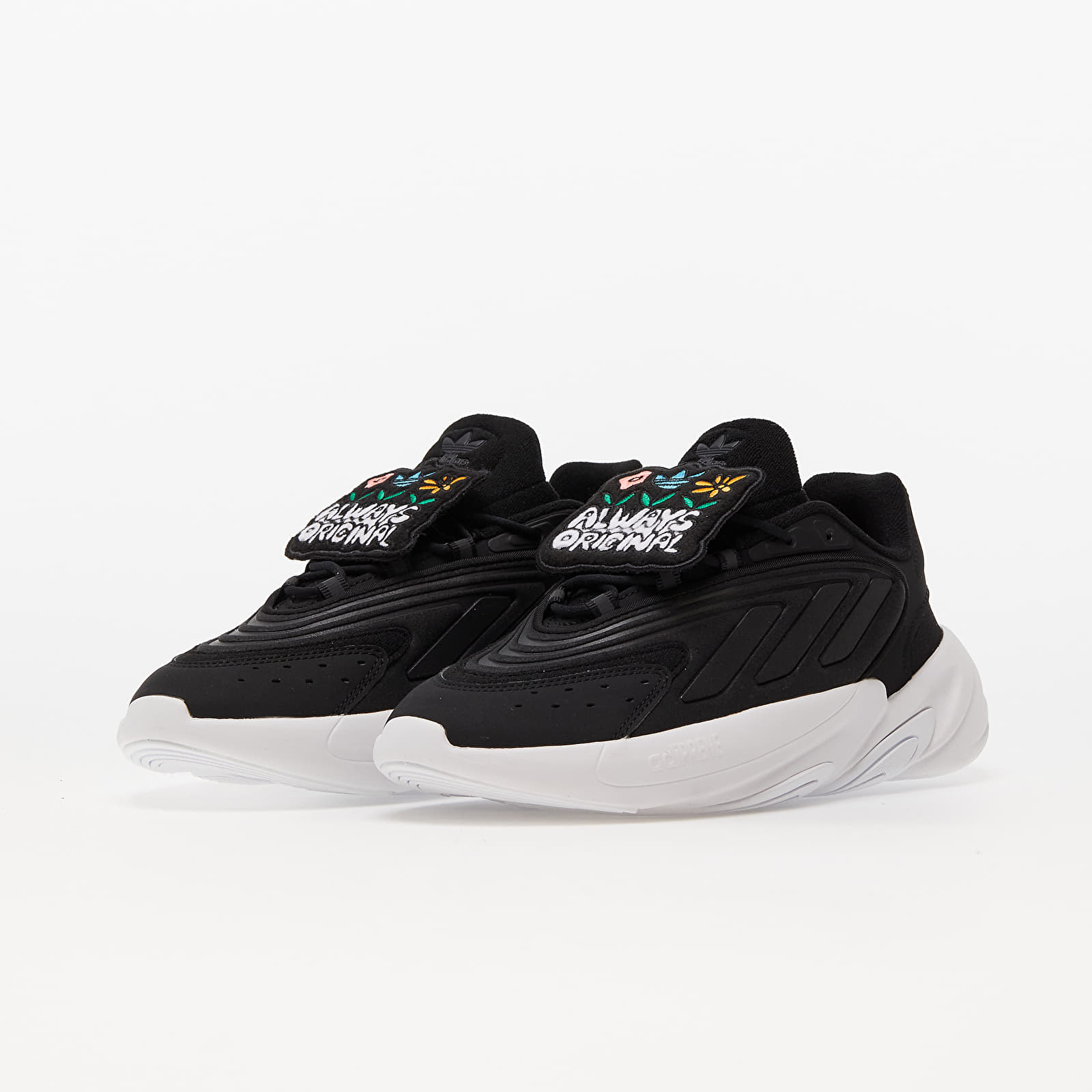 Încălțăminte și sneakerși pentru femei adidas Ozelia W Core Black/ Ftw White/ Acid Red