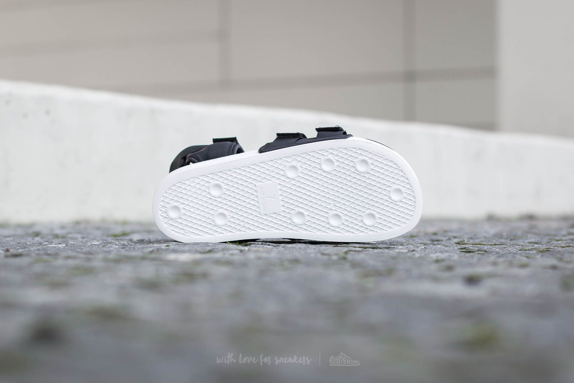 Moteriška avalynė adidas Adilette Sandal W Core Black/ Core Black/ Ftw White