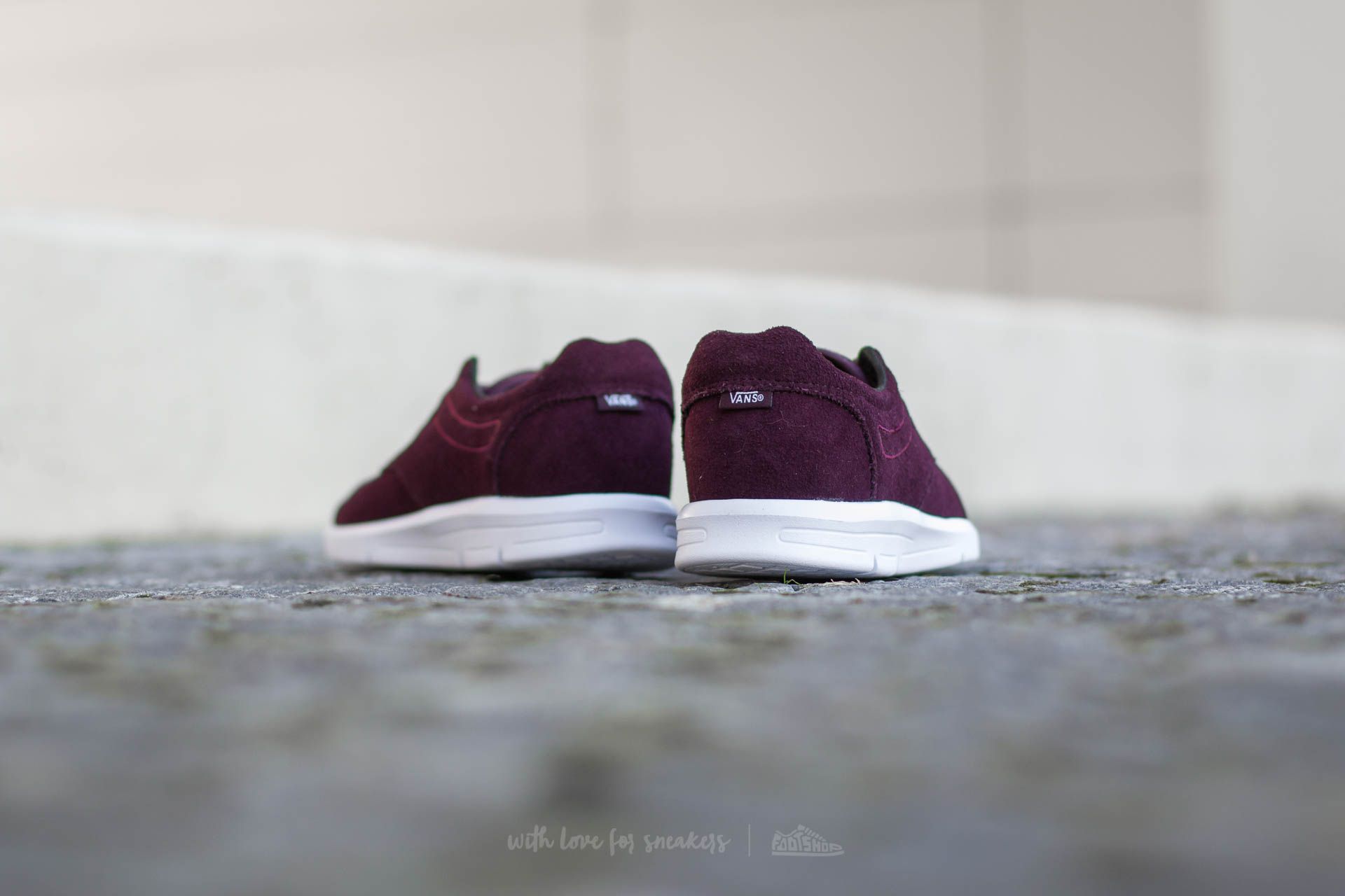 Men s shoes Vans Iso 1.5 Suede Iron Brown True White Footshop