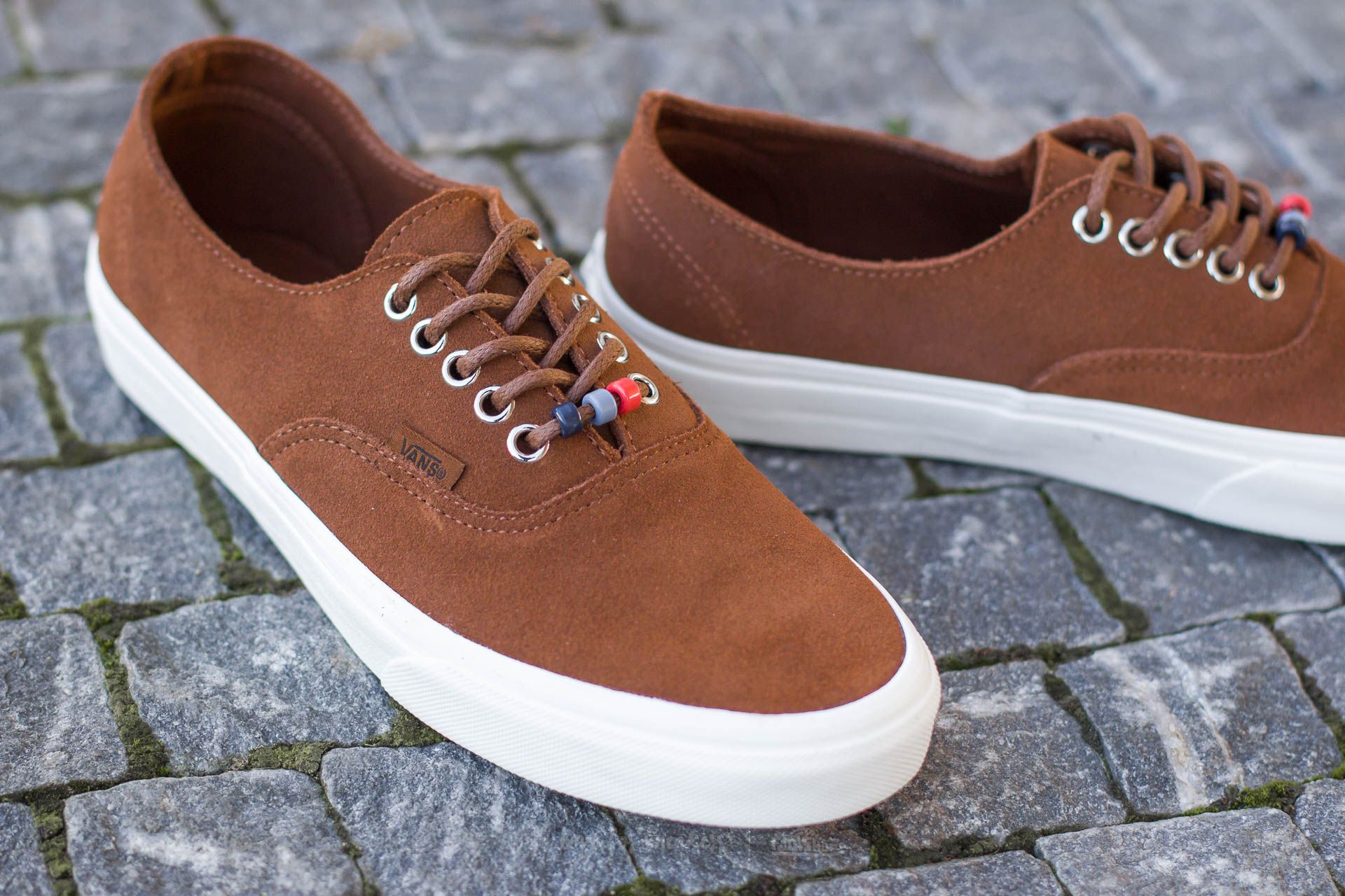 Vans authentic decon monk's robe 2025