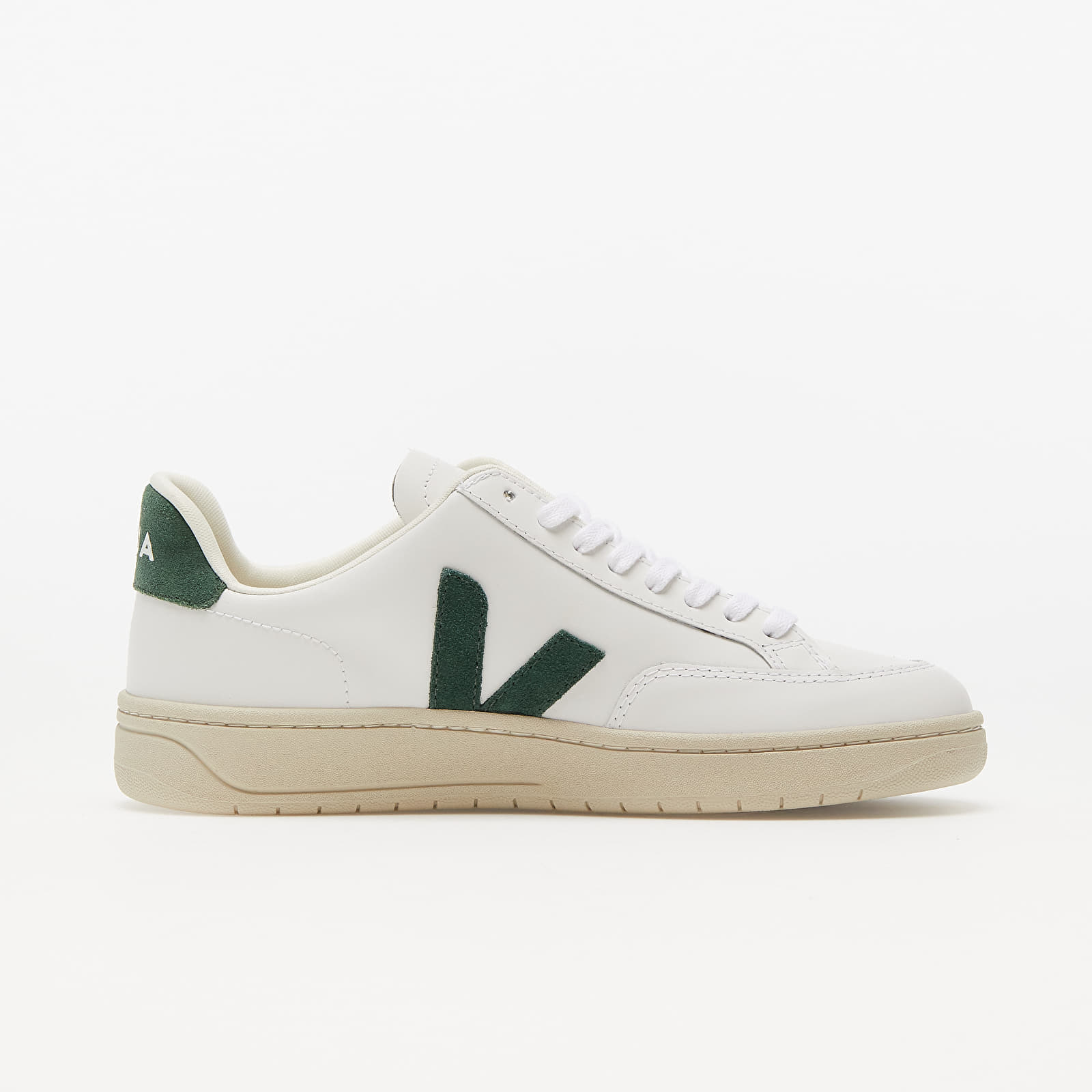 Încălțăminte și sneakerși pentru bărbați Veja V-12 Leather Extra White/Cyprus