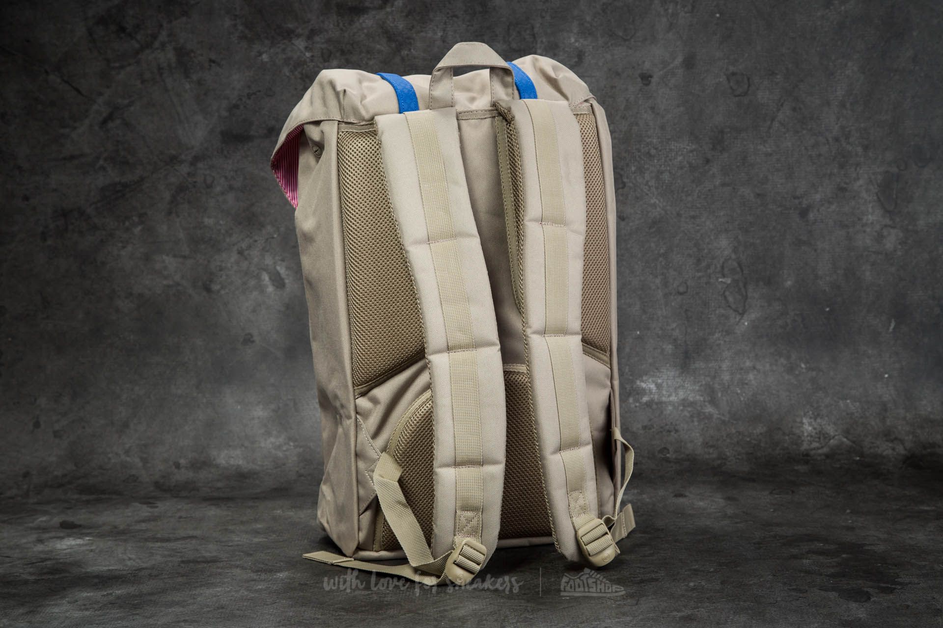 brindle herschel backpack Classic woodland camo adds a touch of sophistication Little America Backpack in Brindle