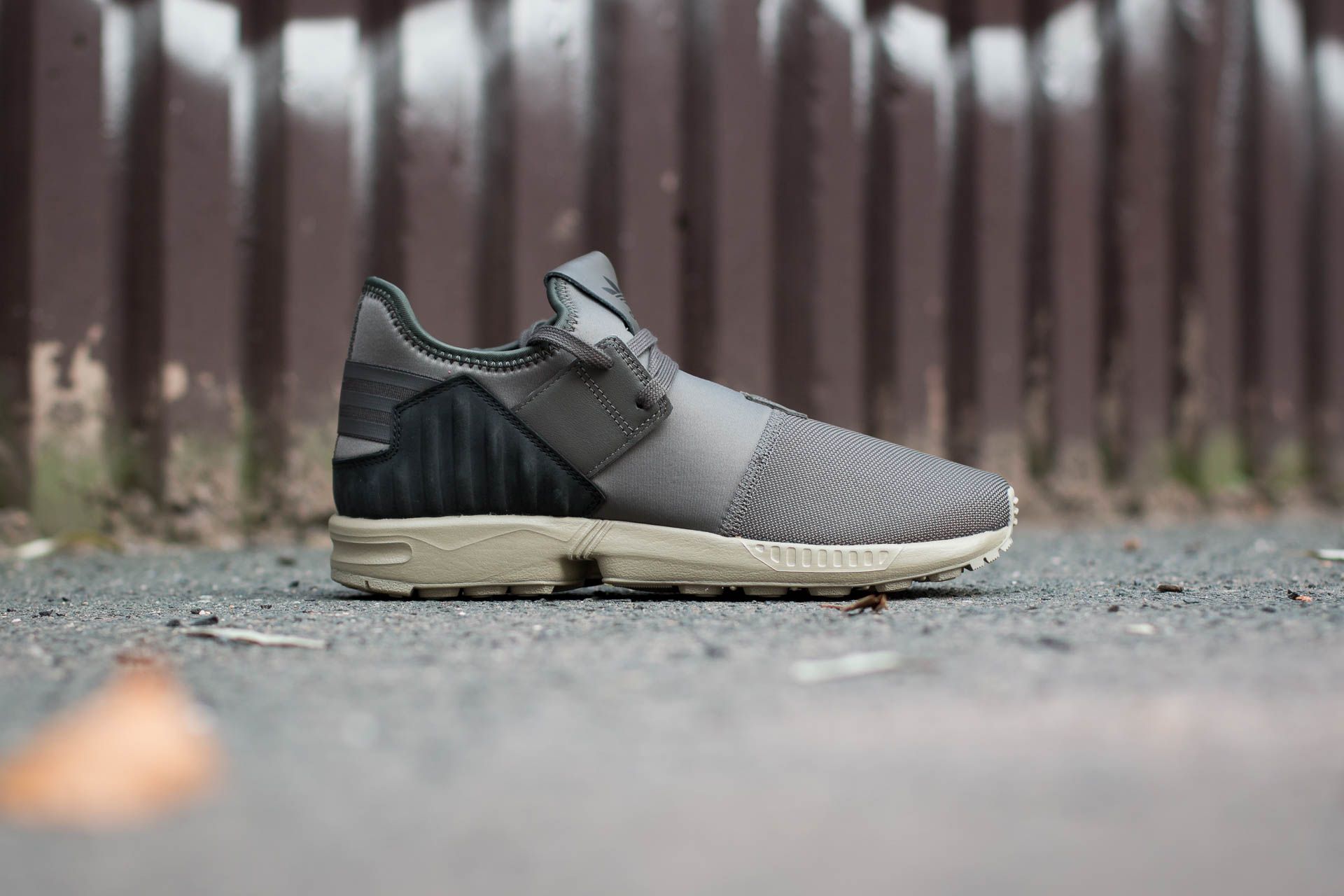 Herren Sneaker und Schuhe adidas ZX Flux Plus Utility Green Utility Green Ftw White Footshop