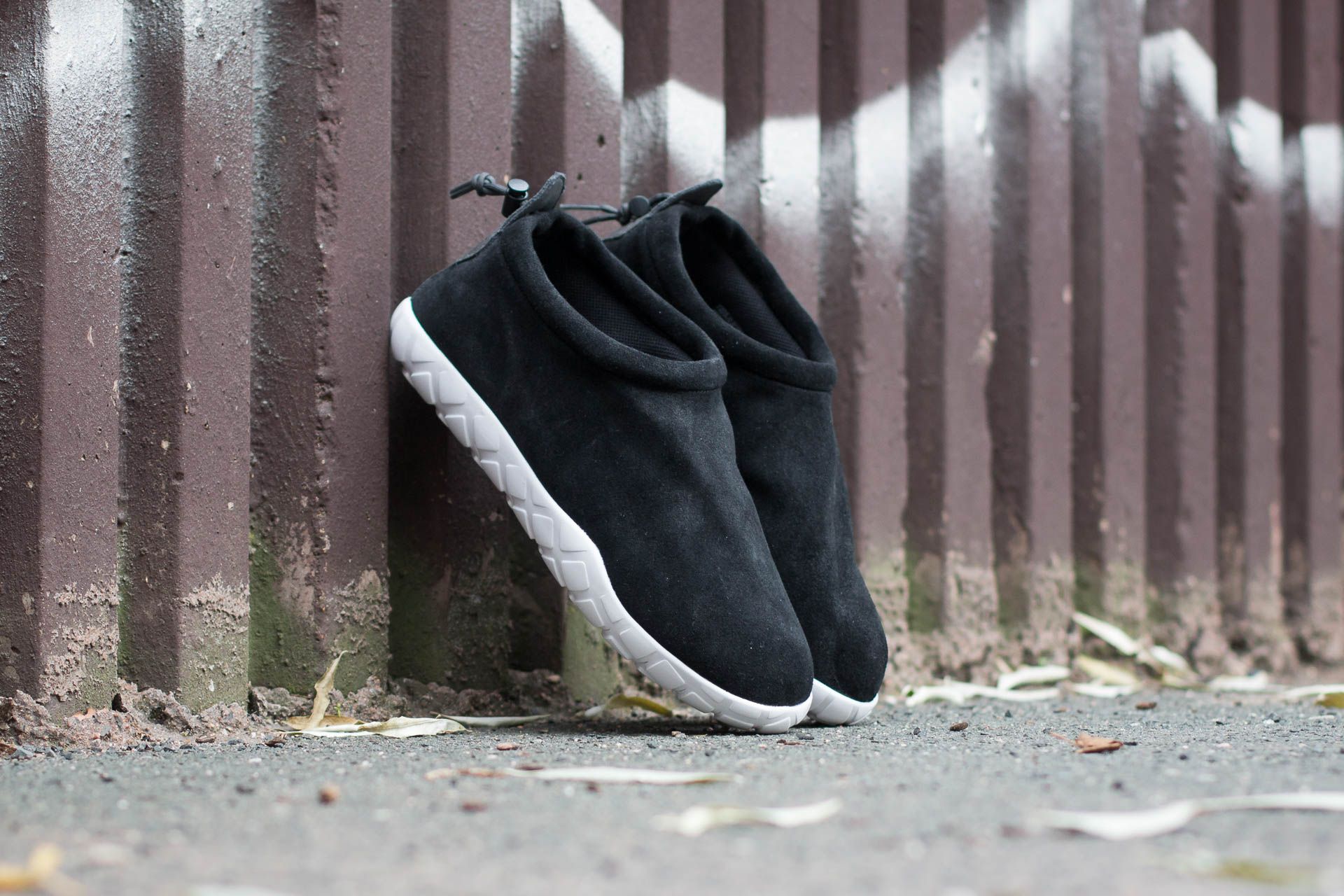 Nike air deals moc ultra