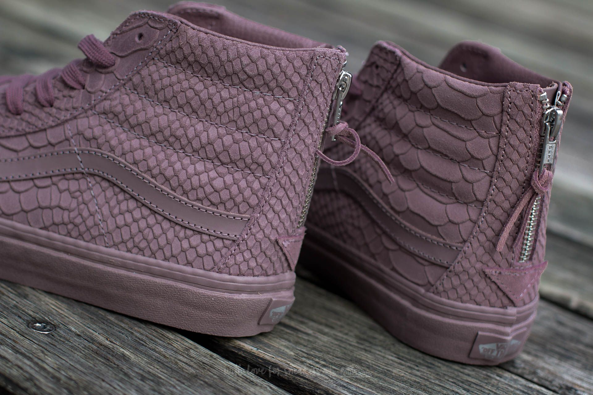 Vans mono python store sk8-hi slim zip dx