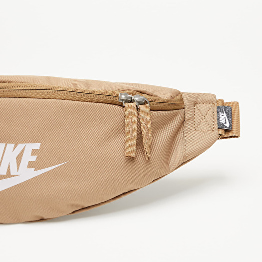 nike sportswear heritage waist pack
