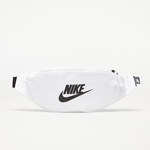 Nike fanny pack white 2025