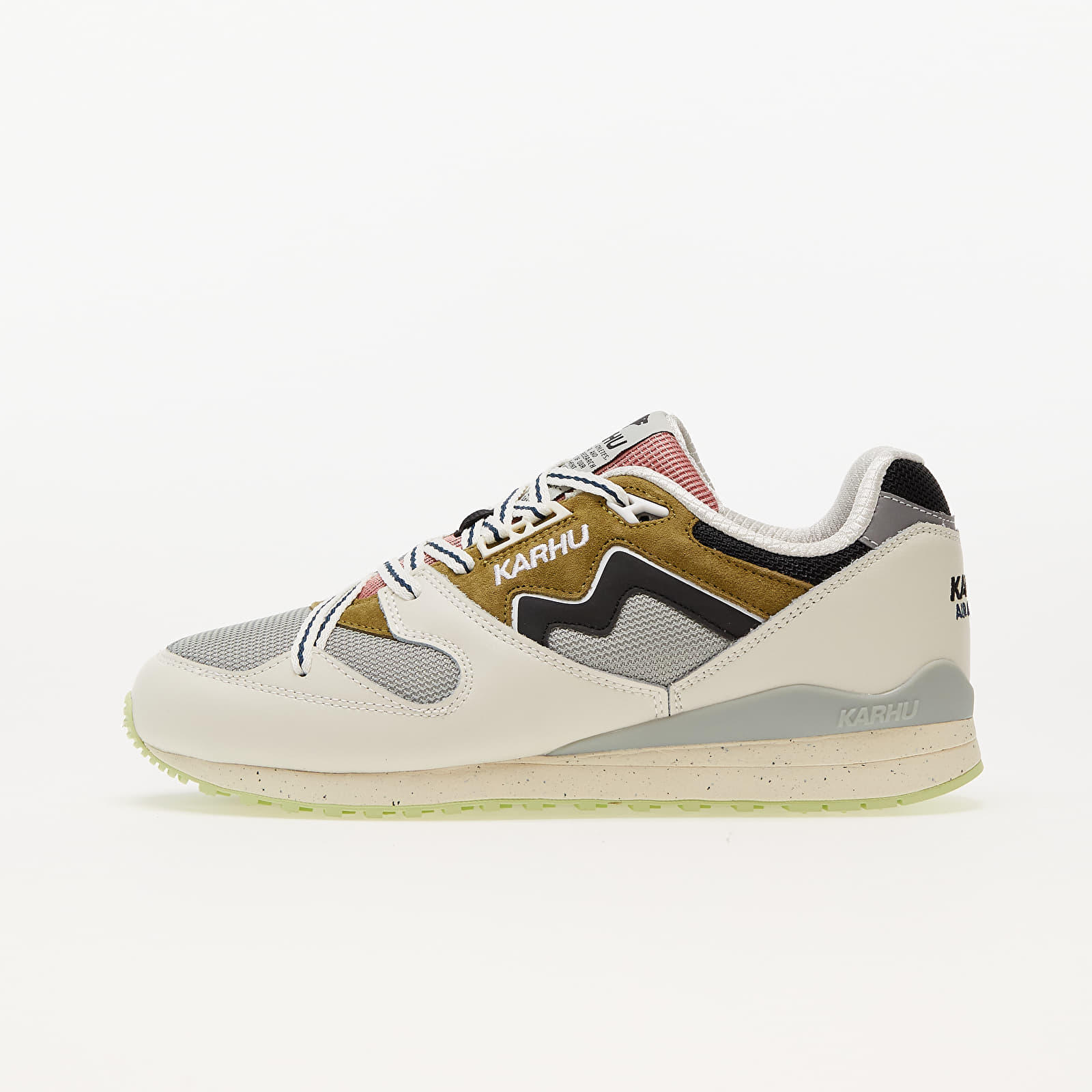 Men's shoes Karhu Synchron Classic Lily White/ Green Moss