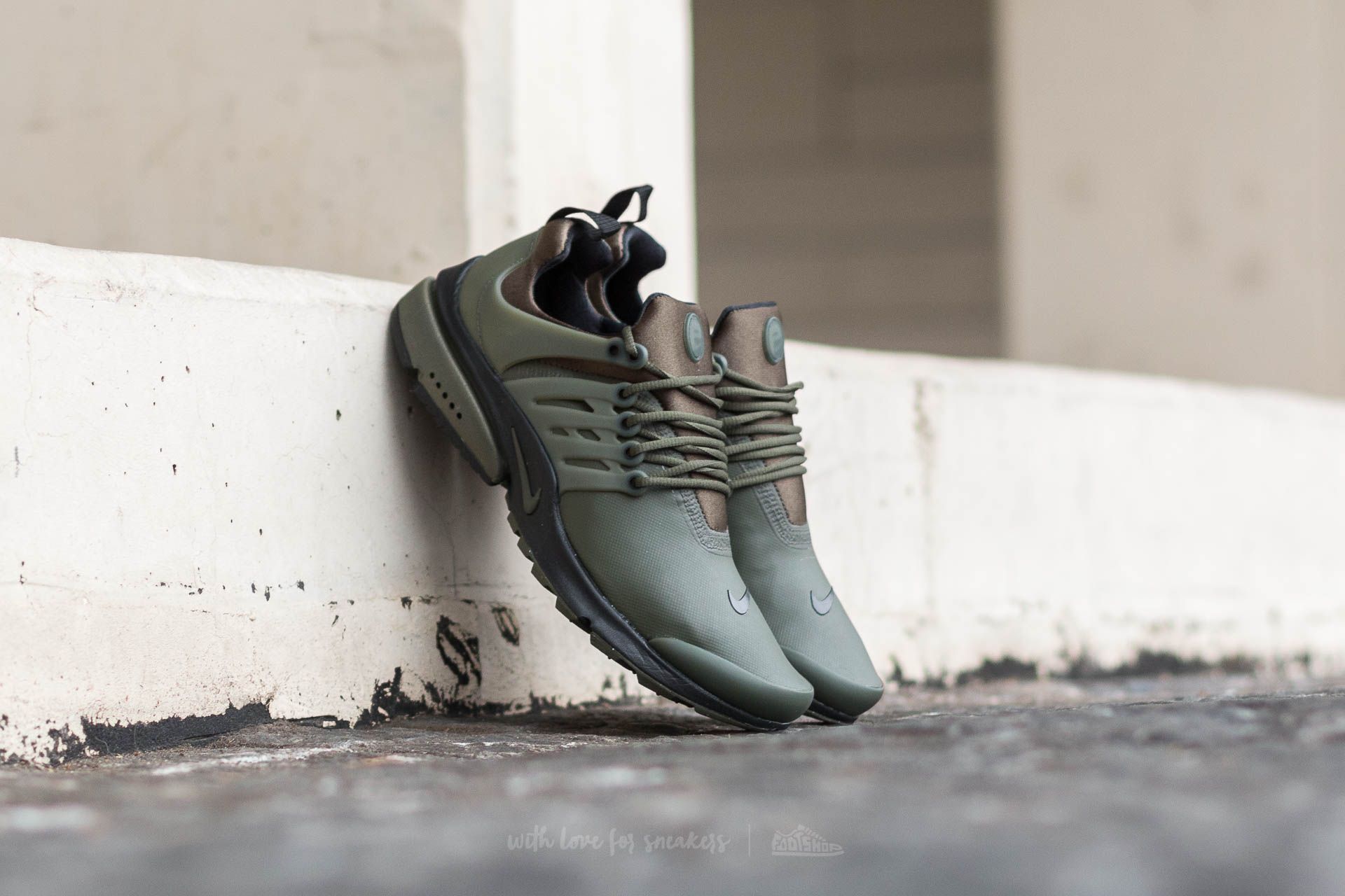 Men s shoes Nike Air Presto Low Utility Cargo Khaki Cargo Khaki Black Footshop