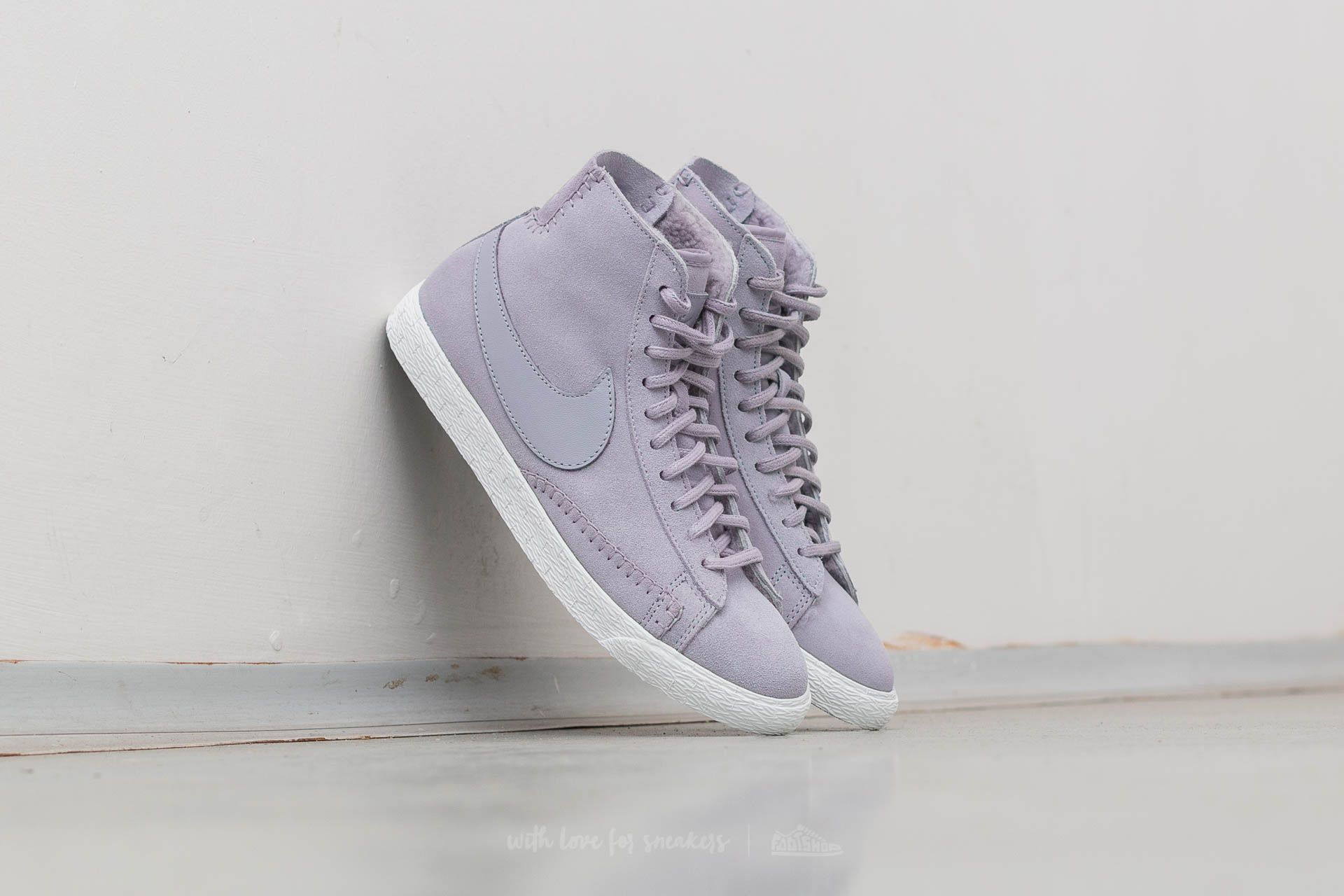 nike blazer mid lilac